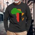 ザンビア国旗 アフリカ 大陸 シルエット ザンビアンへのギフト 長袖tシャツ 長袖Tシャツ 高齢者への贈り物