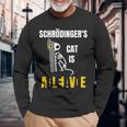 シュレーディンガーの猫は生きている シュレーディンガーの猫の科学者たち 長袖Tシャツ 高齢者への贈り物