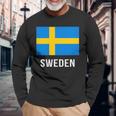 スウェーデン スウェーデンの国旗 長袖Tシャツ 高齢者への贈り物
