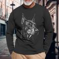 ドーベルマン 喫煙 タバコ 犬 ヴィンテージ ドーベルマン 面白い ミーム 長袖Tシャツ 高齢者への贈り物