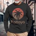 パタヤ タイ 長袖Tシャツ 高齢者への贈り物