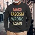 反ファシズムシャツ。Make Fascism Wrong Again 。 長袖tシャツ 長袖Tシャツ 高齢者への贈り物