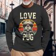 犬愛好家のためのかわいいパグのイラスト 長袖Tシャツ 高齢者への贈り物