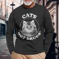 薬物ではなく猫 長袖Tシャツ 高齢者への贈り物