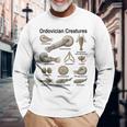 オルドビス紀の生き物 古生物学 古代海洋生物 長袖Tシャツ 高齢者への贈り物