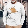 犬だって踊ったり寝たり 長袖Tシャツ 高齢者への贈り物