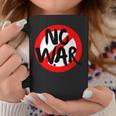 No War、アンチウォーデーストップサイン、スプレーペイント、No War。 コーヒーマグ 面白い贈り物