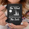 インスピレーションを与えるセーリングの引用句 航海風と帆のデザイン。 コーヒーマグ 面白い贈り物