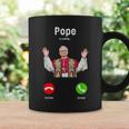 Pope Leo Xiv Is Calling Catholic Humor メンズ レディース コーヒーマグ ギフトのアイデア