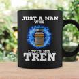 Just A Man Who Loves His Tren コーヒーマグ ギフトのアイデア