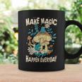 カエルとキノコ。毎日魔法を起こしましょう。 コーヒーマグ ギフトのアイデア