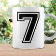 7歳の誕生日おめでとうのツインデーのためのナンバー7ジャージ。 コーヒーマグ ギフトのアイデア