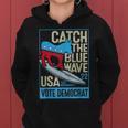 Catch The Blue Waveurfing Democrat Donkey Midterm Election レディースパーカー