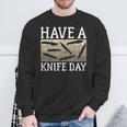 Have A Knife Day Knife Collector スウェットシャツ 高齢者への贈り物