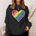 Love Is Love レインボーハート スウェットシャツ 彼女への贈り物