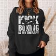 キックボクシングは私の治療法、キックボクシングの試合モチーフのキックボクサー スウェットシャツ 彼女への贈り物