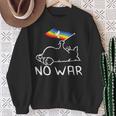 No War Peace Movement World Peace Peace Flag Cat スウェットシャツ 年配の女性への贈り物