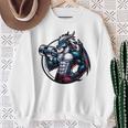 キュートでかわいいグラフィックのドラゴンが筋肉質のシックスパックを表示 長袖tシャツ スウェットシャツ 年配の女性への贈り物