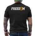 Bitcoin Freedom 暗号通貨 Btc 自由 ミリオネア ビットコインでお金持ち メンズTシャツ バックプリント