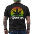 Cannabis ヴィンテージ 麻葉 レトロ マリファナ メンズTシャツ バックプリント