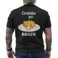 Coxinha 伝統的なブラジル料理 ブラジル国旗 メンズTシャツ バックプリント