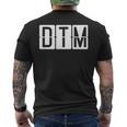 Dtmドルトムント空港コード 空港&旅行 メンズTシャツ バックプリント