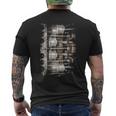 エンジンピストン断面背景 メンズTシャツ バックプリント