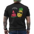 スイカとパイナップルをダビング カワイイ サマーフルーツ メンズTシャツ バックプリント