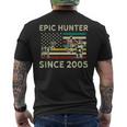 ハンティングバック鹿またはヘラジカ 2005 ヴィンテージハンター メンズTシャツ バックプリント