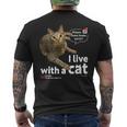 猫と暮らしています Cat Uzuraバージョン メンズTシャツ バックプリント