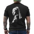 真珠のイヤリング ターバン ヨハネス・フェルメール モノクロの少女 メンズTシャツ バックプリント