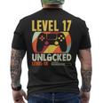 面白い17歳の誕生日 17歳 ギフト レベル17 アンロック メンズTシャツ バックプリント