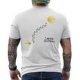 ポルトガルの道の痕跡、カミーノ・デ・サンティアゴ メンズTシャツ バックプリント