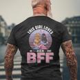 この少女は彼女のbffを愛している 友情 チーム 格言 友人 親友 メンズTシャツ バックプリント 高齢者への贈り物