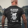 アラスカ 冬山 アラスカが呼んでいる 面白いアラスカ メンズTシャツ バックプリント 高齢者への贈り物