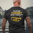 コルネットを演奏することが私のセラピーです メンズTシャツ バックプリント 高齢者への贈り物