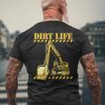 ダートライフ 建設掘削機 重機 オペレーター メンズTシャツ バックプリント 高齢者への贈り物