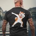 秋田 犬 踊る 面白い メンズTシャツ バックプリント 高齢者への贈り物