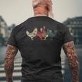 雄鶏と鶏のグループ 農業 農家 面白い 鶏 メンズTシャツ バックプリント 高齢者への贈り物