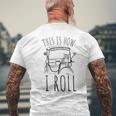 Tuk Tuk Rickshaw イタリアンスクータートランスポーター メンズTシャツ バックプリント 高齢者への贈り物
