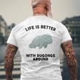 かわいいジュゴンの恋人の生活はジュゴンと一緒にいるとより良い メンズTシャツ バックプリント 高齢者への贈り物