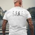 アビーロードの横断歩道を渡る4匹のナマケモノ メンズTシャツ バックプリント 高齢者への贈り物