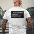 シチュエーションシチュエーションシップ メンズTシャツ バックプリント 高齢者への贈り物