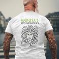 メドゥーサの石造物 面白いギリシャ神話 メンズTシャツ バックプリント 高齢者への贈り物