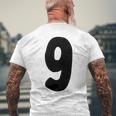 数字 9 太字 ブラック メンズTシャツ バックプリント 高齢者への贈り物