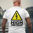 電気技師 高電圧 メンズTシャツ バックプリント 高齢者への贈り物