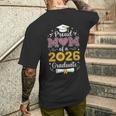 2026年卒業生シニアヒマワリヒョウの心臓の誇り高き母 メンズTシャツ バックプリント 彼への贈り物