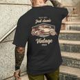 56 歳の誕生日プレゼント男ヴィンテージ 1968 年ではない古いクラシックカーの楽しみ メンズTシャツ バックプリント 彼への贈り物