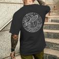 Humpback クジラ 海から雲に飛ぶ メンズTシャツ バックプリント 彼への贈り物