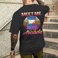 Meet Me At The Arcade Gameraporwave レトロビデオゲーム ゲーマービデオゲーム メンズTシャツ バックプリント 彼への贈り物